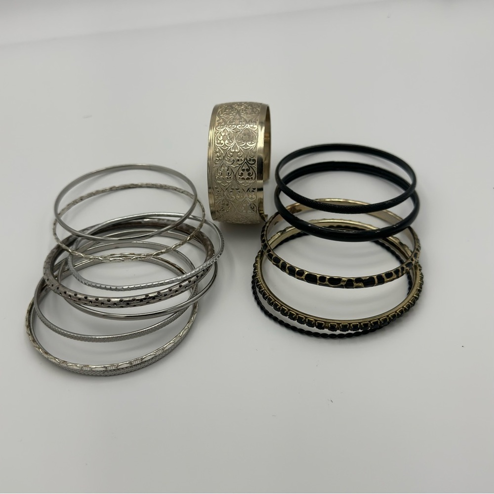 Gently Used Bangles 13+1 =14 pcs for one price. (SKU 191)